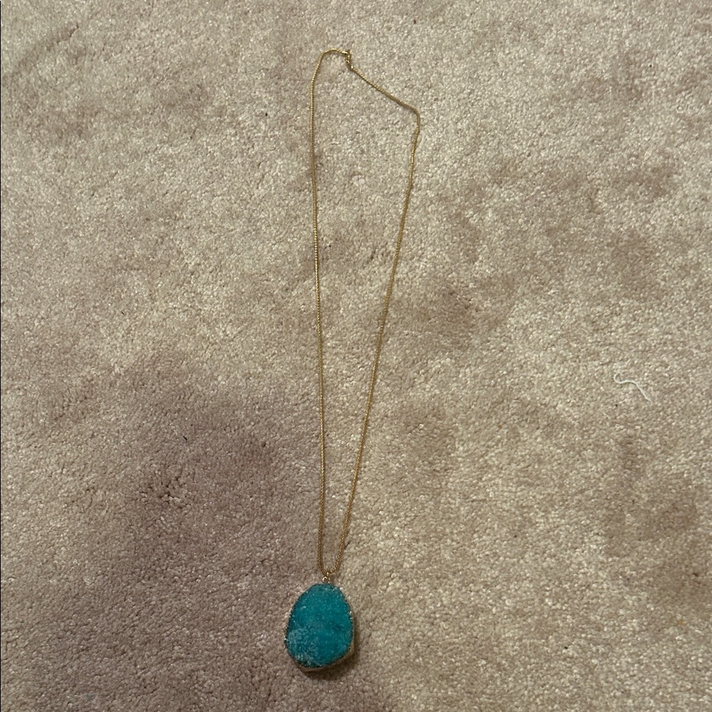 Elegant Gold and Teal Pendant Necklace